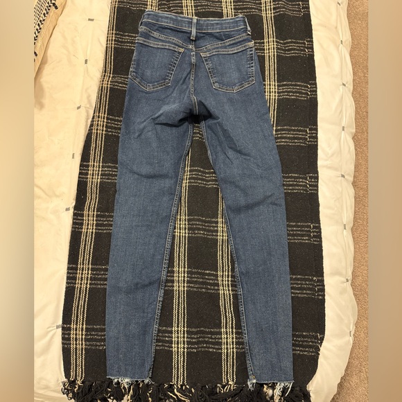 TopShop Jamie Jeans W26 med/dark wash in perfect condition. - Picture 4 of 4